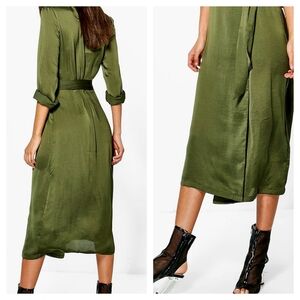 BRAND NEW midi length dress